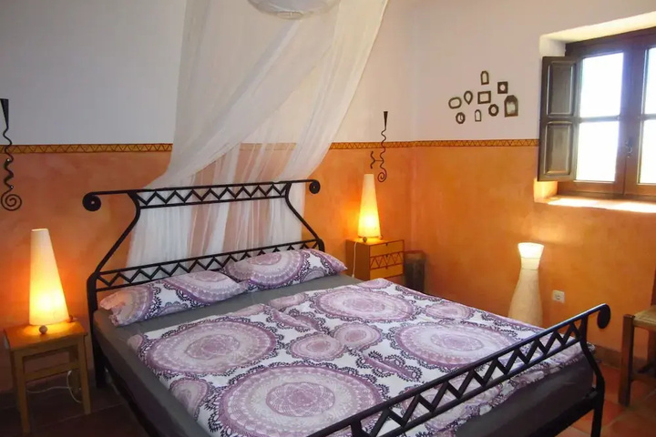 Room 6 of 21