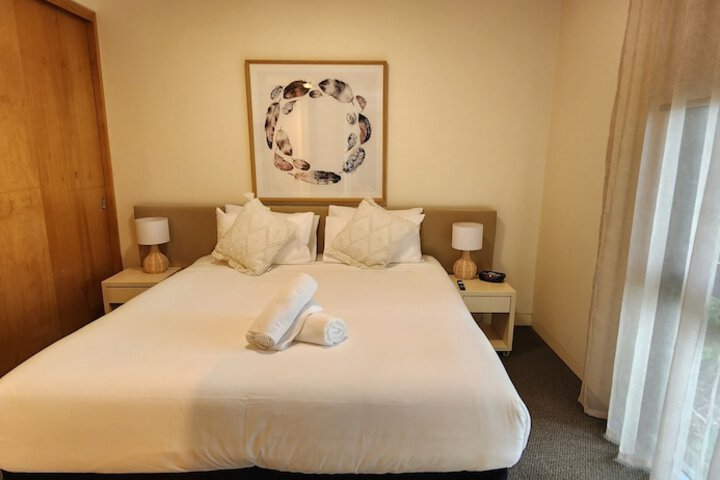 Room 17 of 105