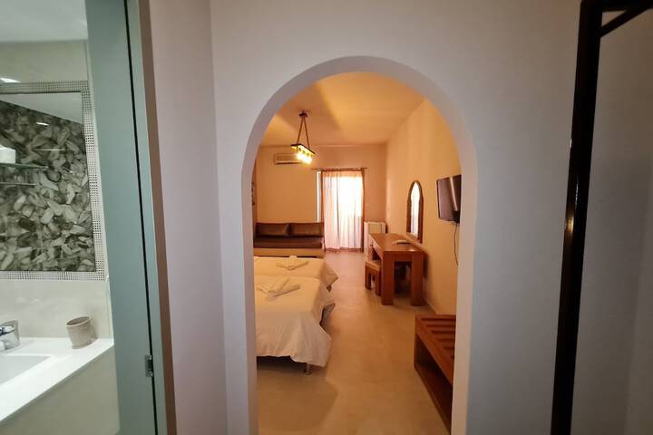 Room 7 of 45