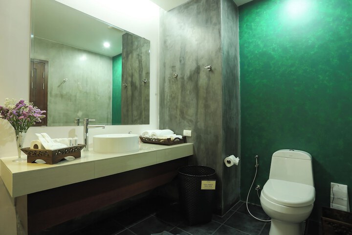 Room 56 of 108