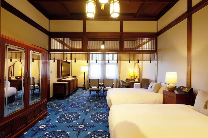 Room 53 of 120