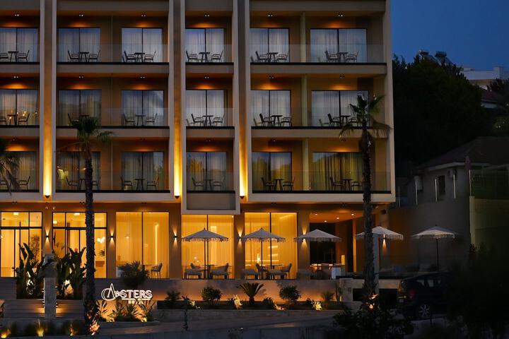 Hotel 64 of 66
