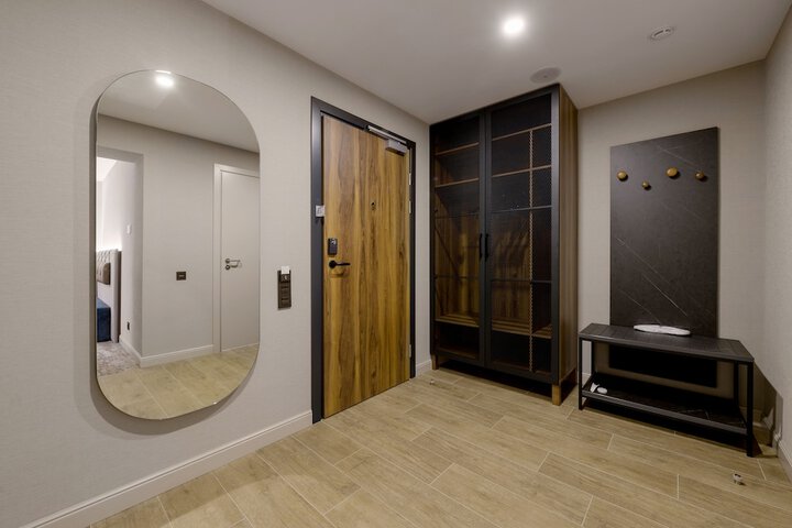 Room 73 of 87