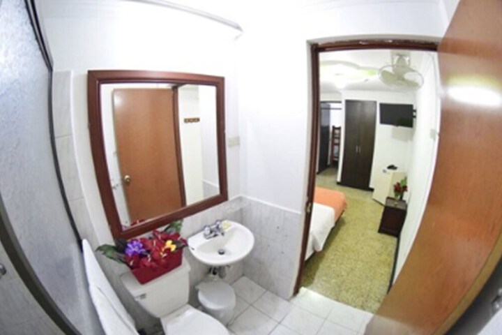 Room 19 of 24