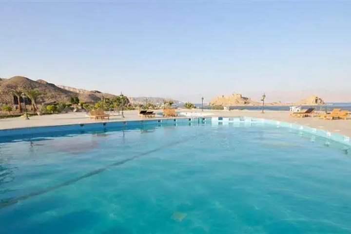 Pool 2 of 10