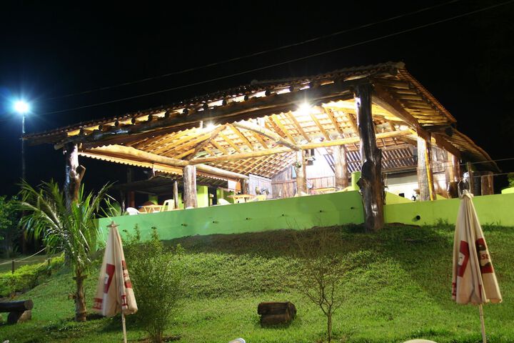 Hotel Exterior 4 of 34
