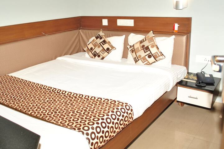 Room 12 of 51