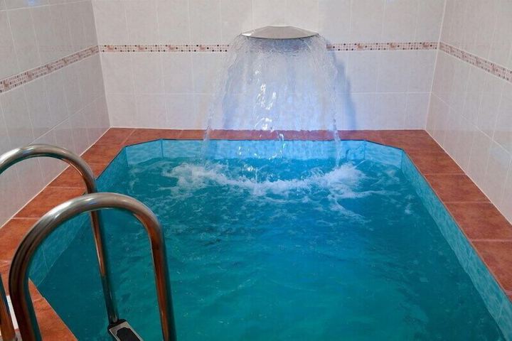 Pool Hotel