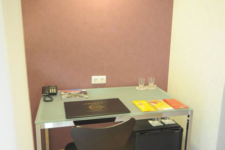 Room 13 of 53
