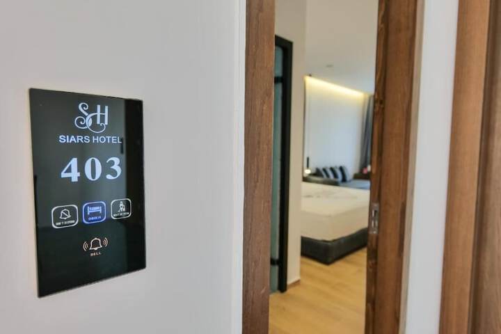 Room 45 of 140