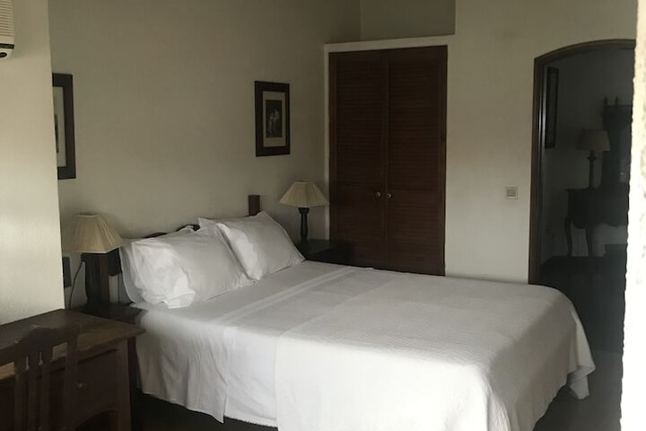Room 15 of 98