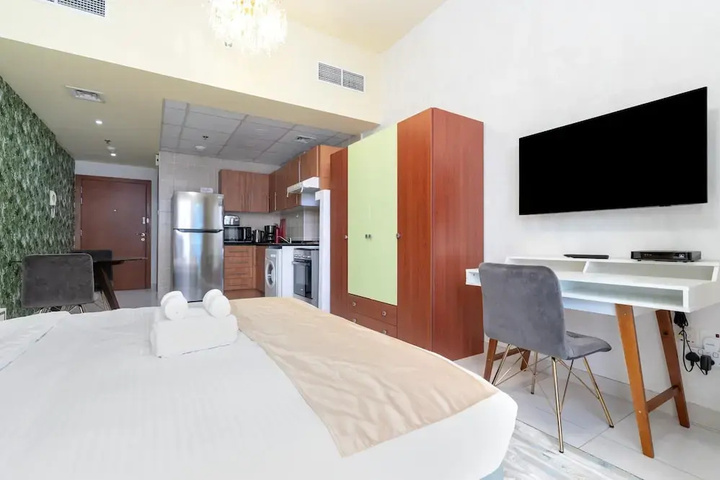 Room 7 of 24