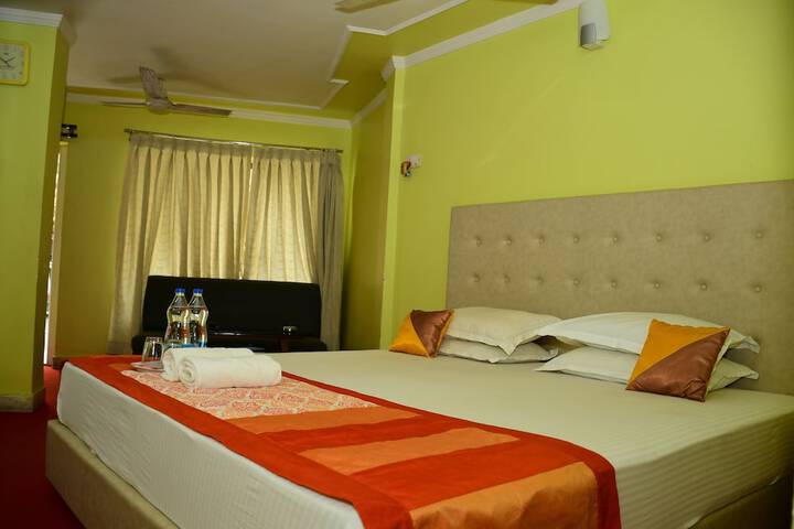 Room 28 of 36