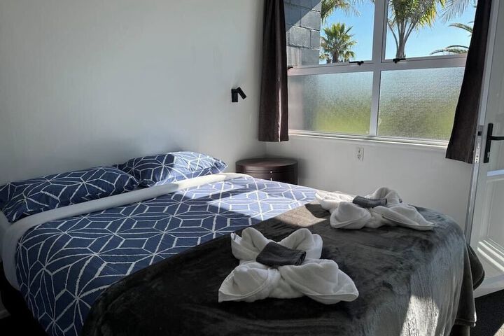 Room 3 of 7