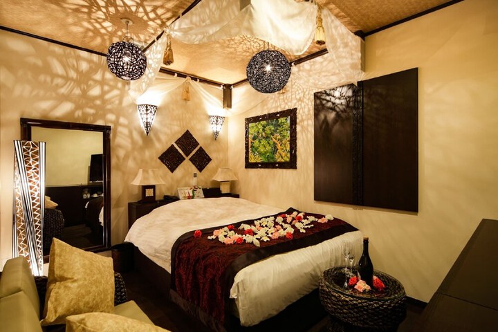Room 10 of 38