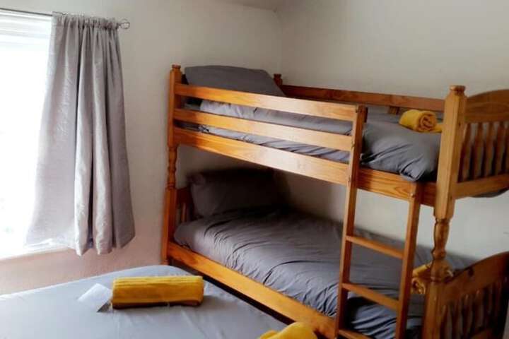Room 12 of 33