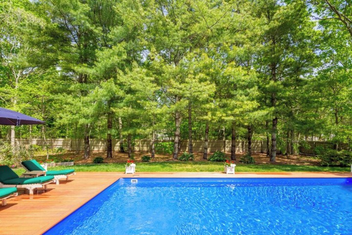 Pool 24 of 34