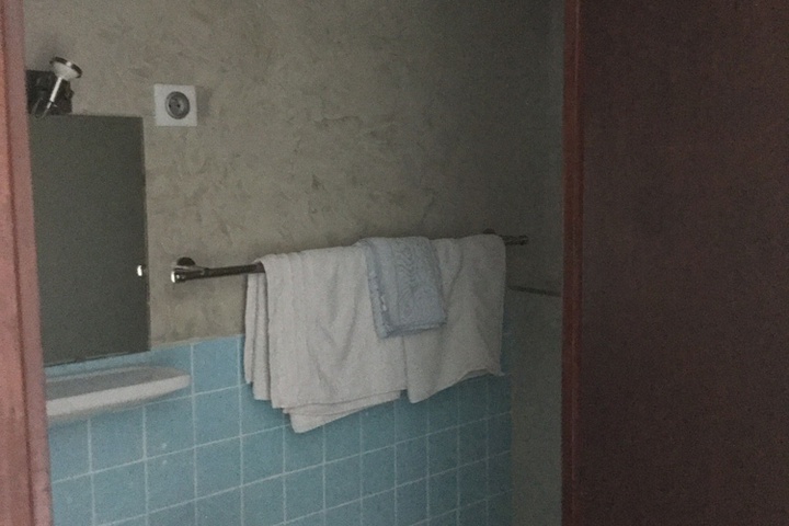Room 11 of 24