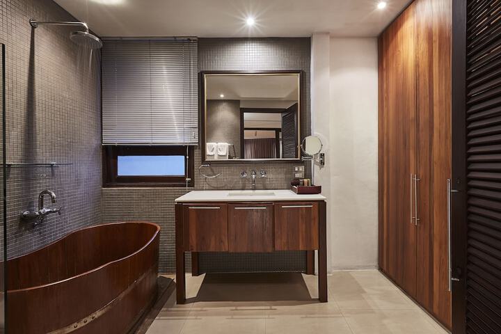 Room 45 of 50