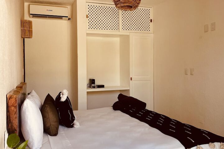 Room 42 of 81