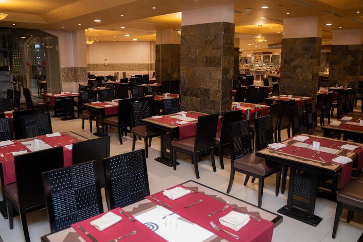 Dining 50 of 91