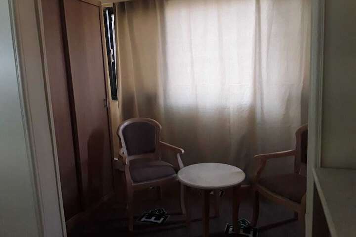 Room 27 of 66