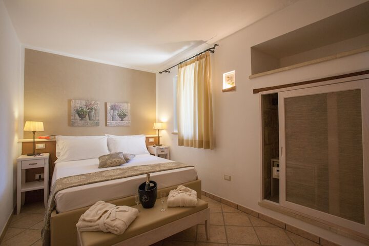 Room 13 of 62