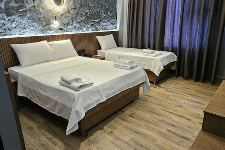 Room 10 of 39