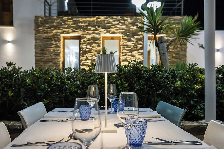 Dining 60 of 101