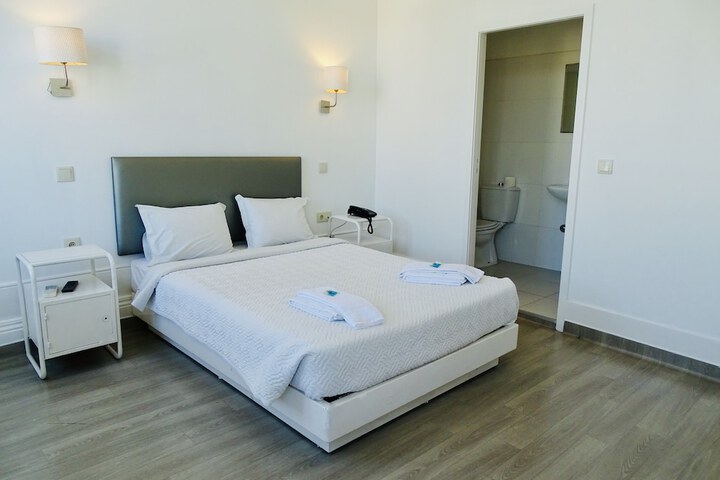 Room 35 of 74