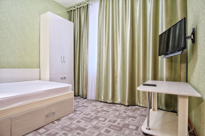 Room 22 of 72