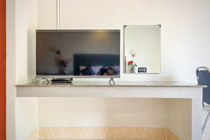 Room 6 of 45