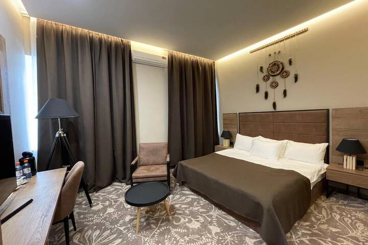 Room 26 of 53