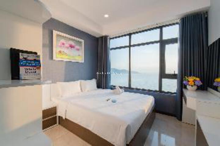 Suite 3 of 5