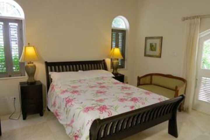 Room 8 of 22