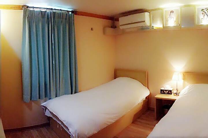 Room 7 of 39