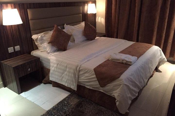 Suite 6 of 6