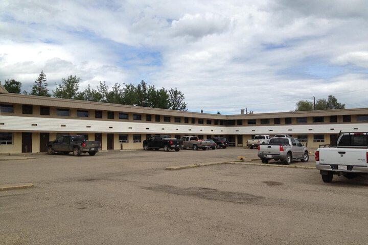 Property Grounds 16 of 22