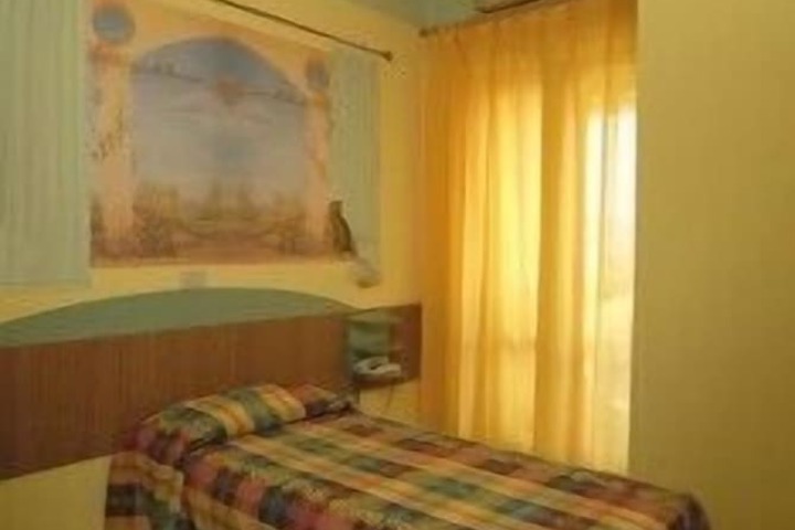 Room 14 of 62