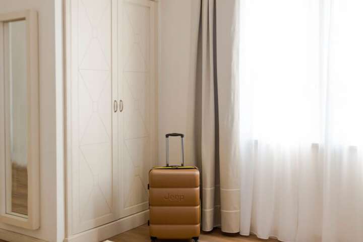 Room 42 of 254