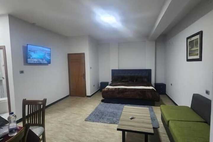 Room 3 of 9