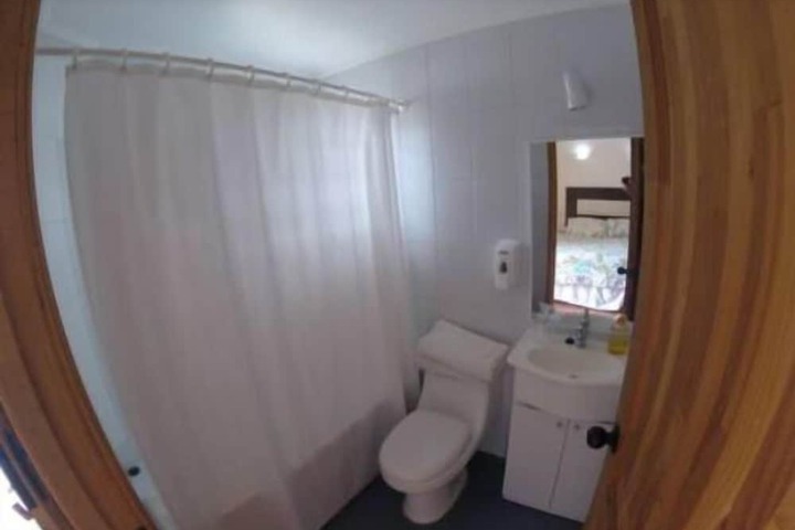 Room 11 of 18
