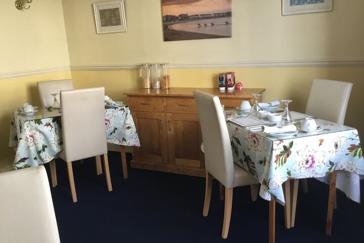Dining Photos