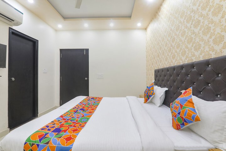 Room 20 of 27