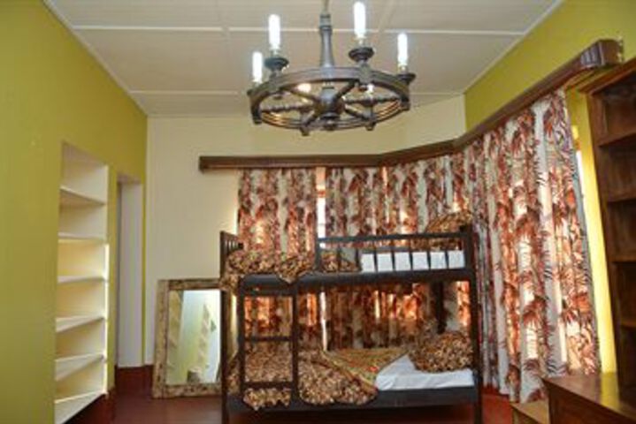 Room 42 of 71