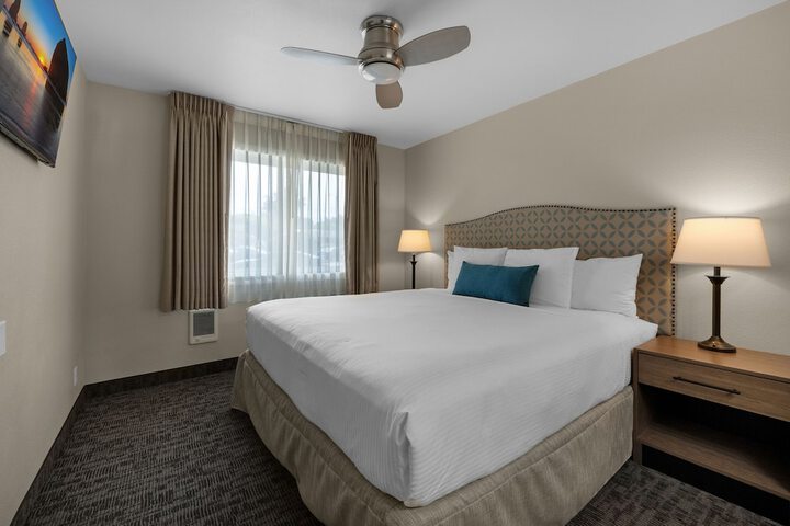 Room 10 of 40