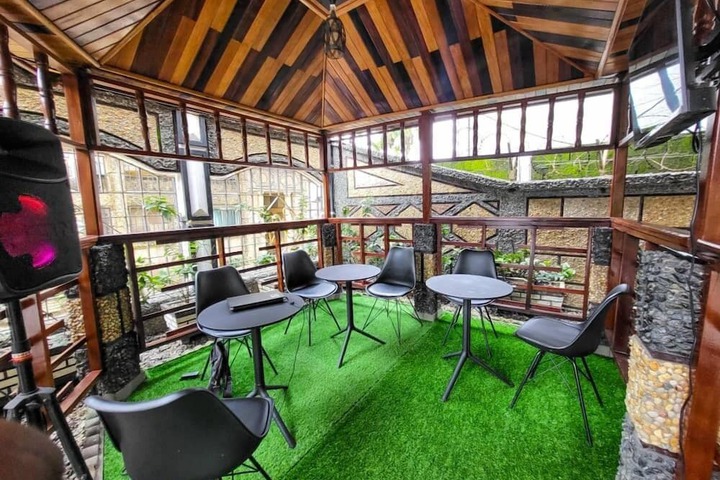 Terrace/Patio 76 of 79