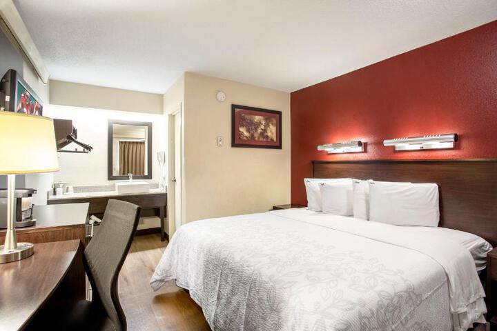 2 Double Beds (17 of 20)