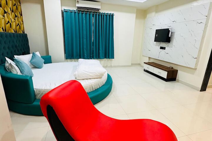 Room 14 of 29