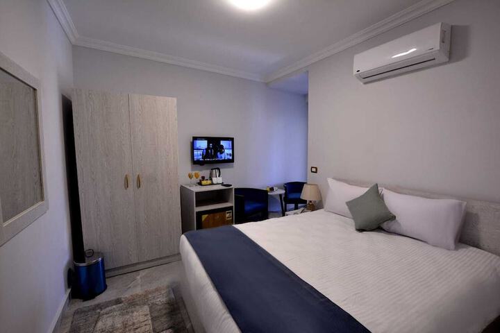 Room 8 of 56